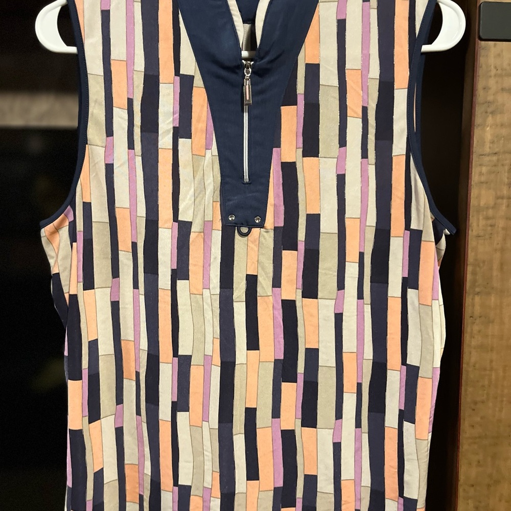Jamie Sadock Geometric Print Sleeveless Top in Navy, Peach & Pink size Large